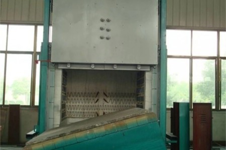 江蘇華東爐業(yè)：可傾式臺車爐制造專家，賦能工業(yè)熱處理新篇章